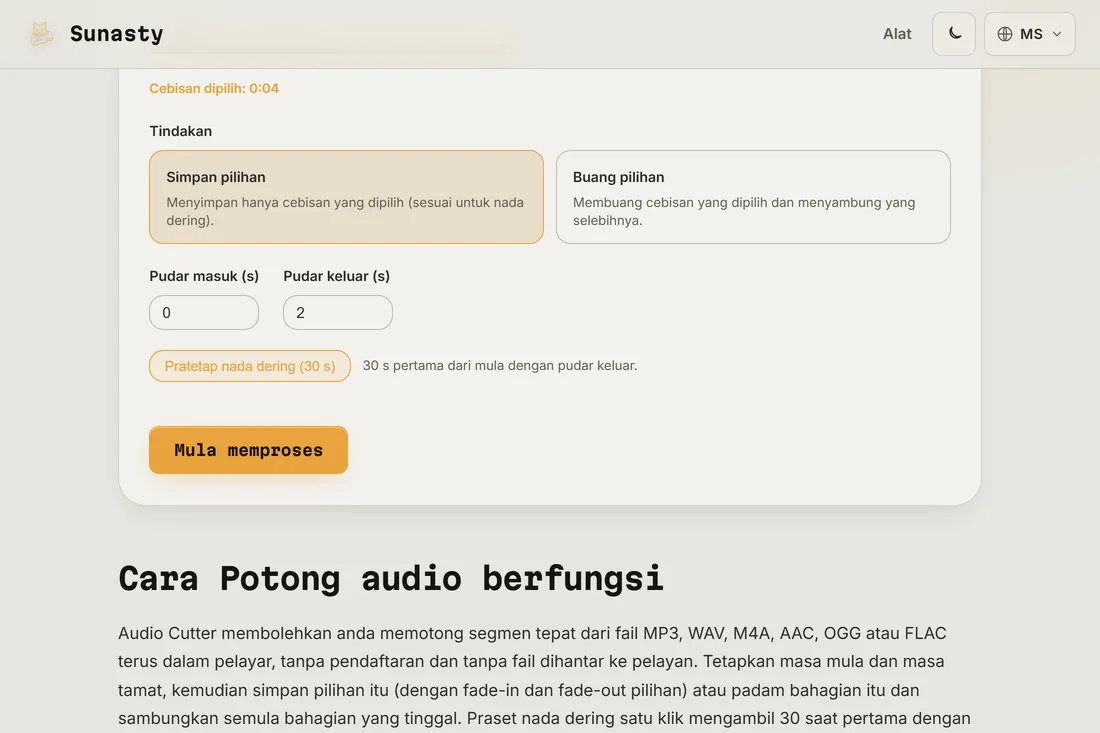 Pemotong audio dengan lagu dimuatkan, pratetap nada dering digunakan dan segmen diserlahkan pada bentuk gelombang