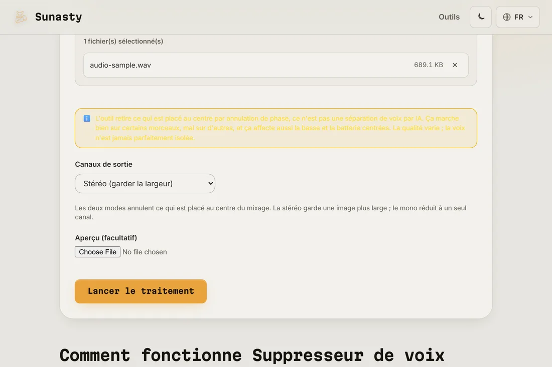 Le suppresseur de voix avec un MP3 stereo charge et le selecteur de mode de sortie visible