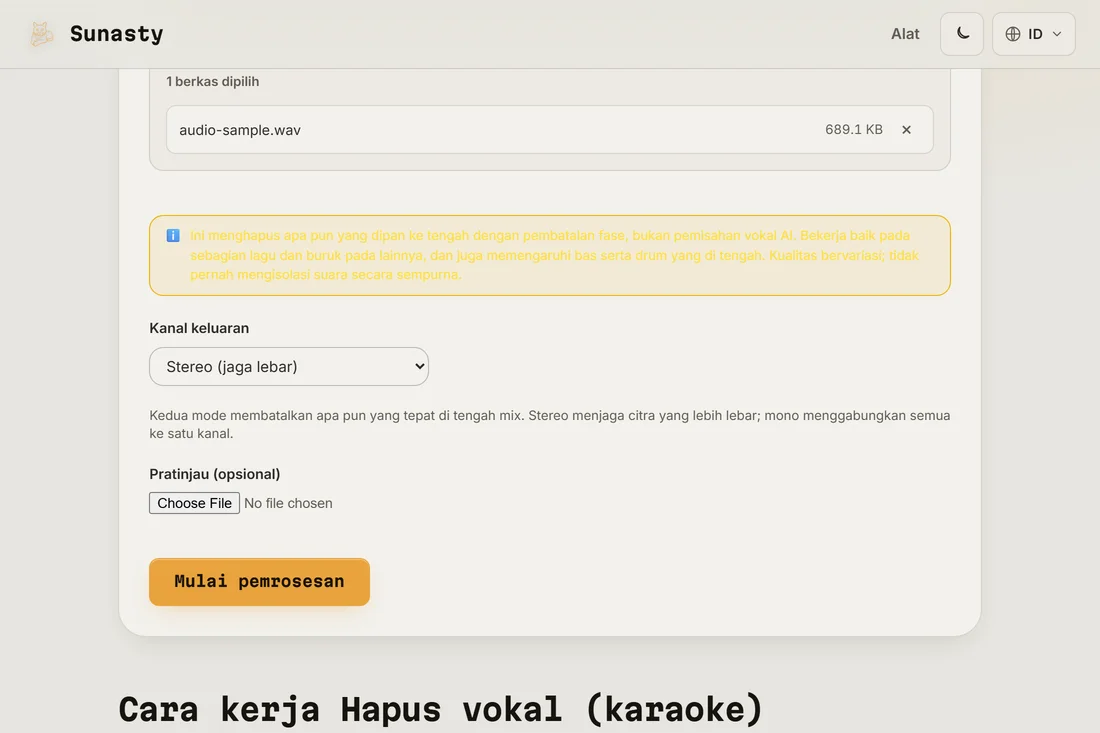 Penghapus vokal dengan MP3 stereo dimuat dan pemilih mode keluaran terlihat